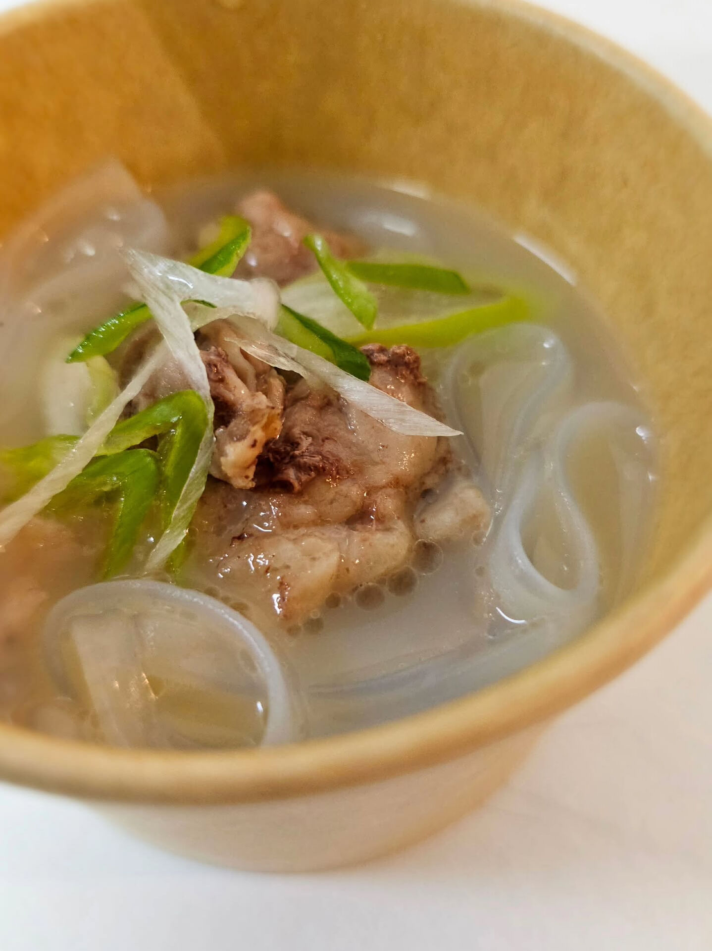 西尾市のサラダとソフトクリーム専門店